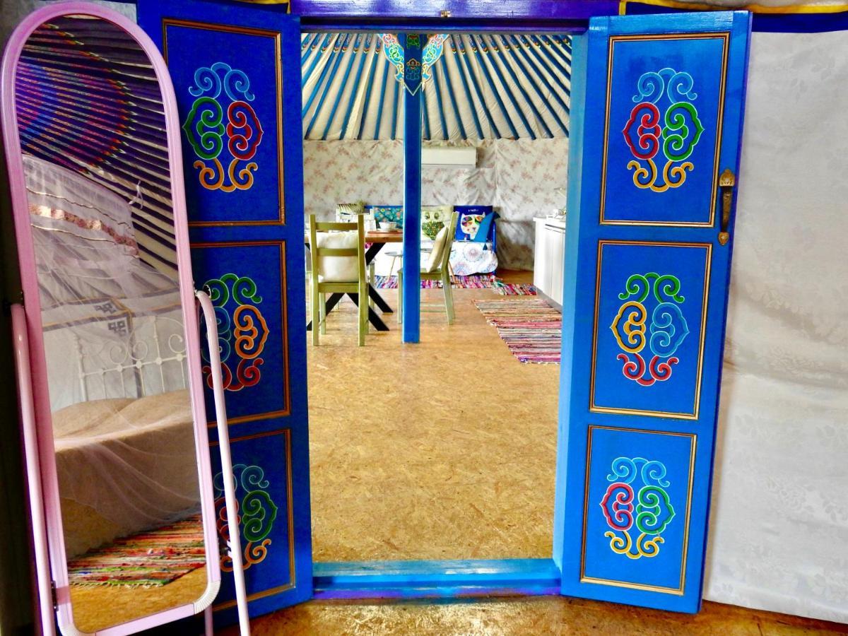 Exclusive Nirvana Yurts Glamping カト・ドライス エクステリア 写真